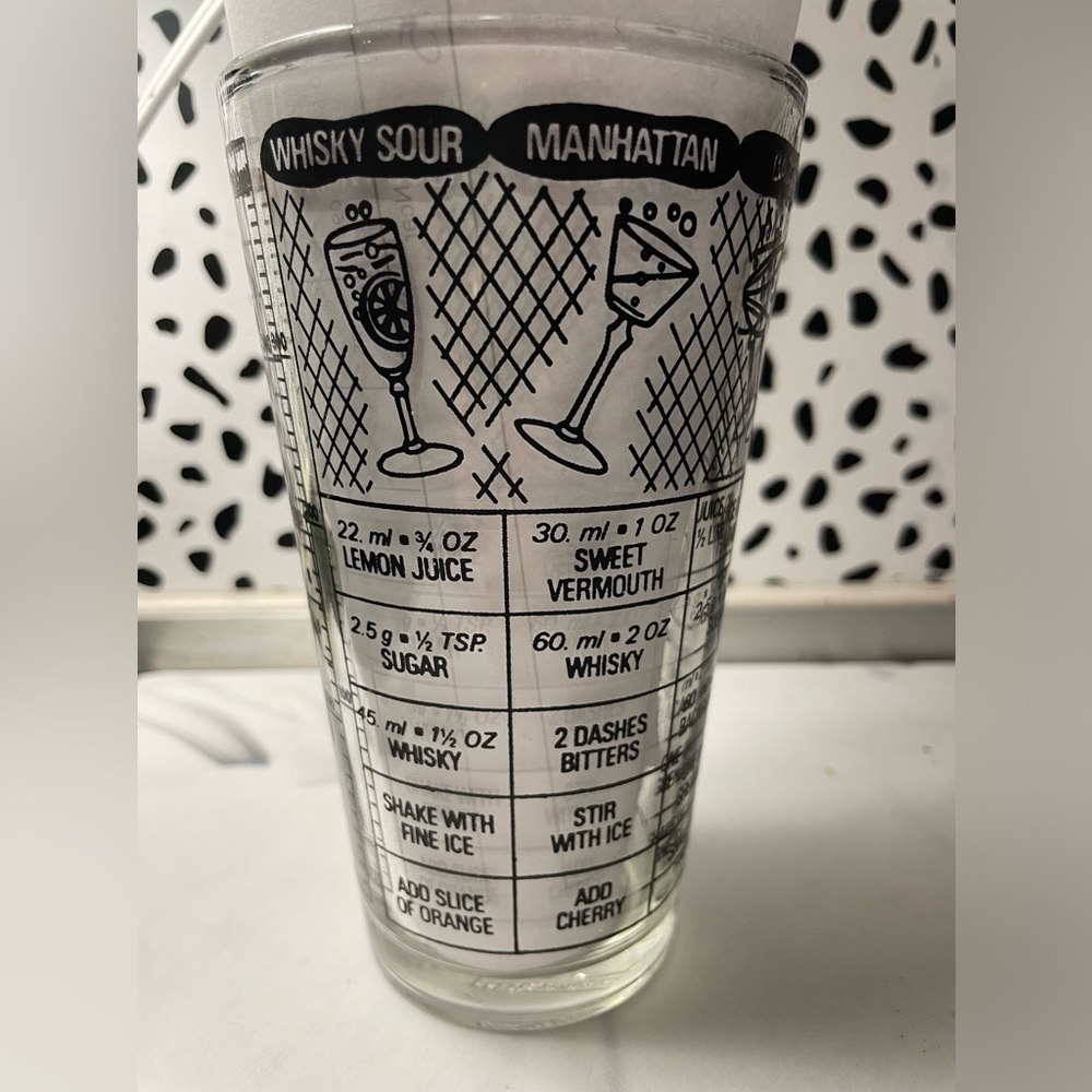 Vintage Irvinware Drink Recipe Glass with Measurements